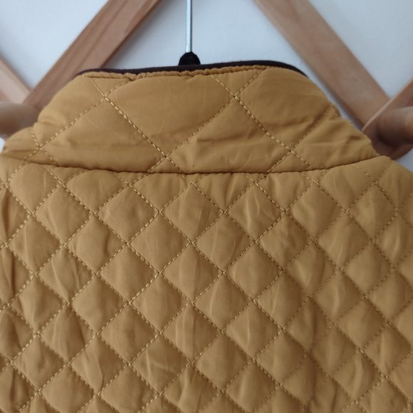 LoveTree Mustard Vest - Picture 3 of 8